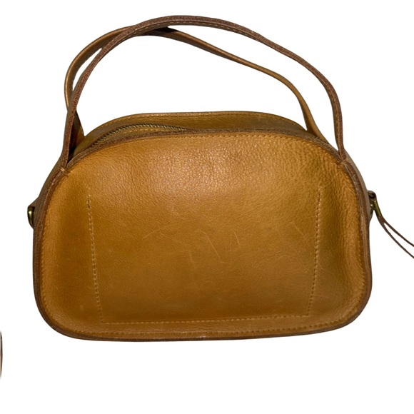 Madewell Handbags - Madewell the Sydney tan crossbody genuine leather handbag EUC